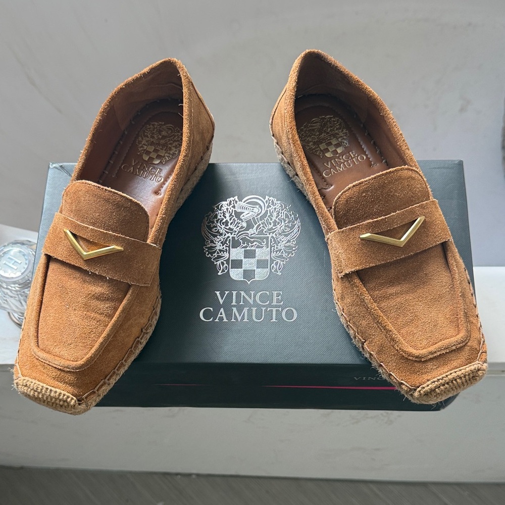 Vince Camuto Tan Suede Women’s loafers